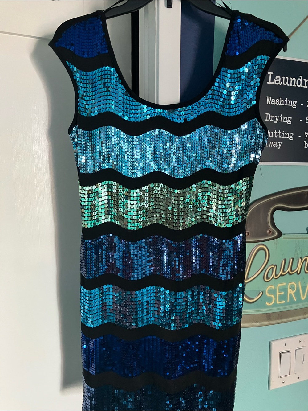Forever 21 Blue and Green Sequin Wave Bodycon Dress